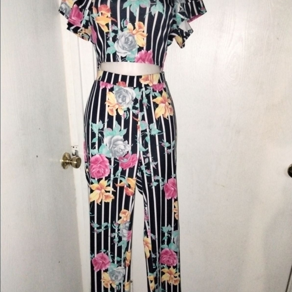 Two piece women's outfit